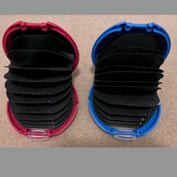 CD Cases/CD Wallets - Picture 2 of 4